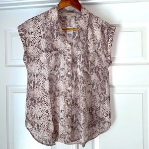 Loft snake print Women’s Dress shirt size XS